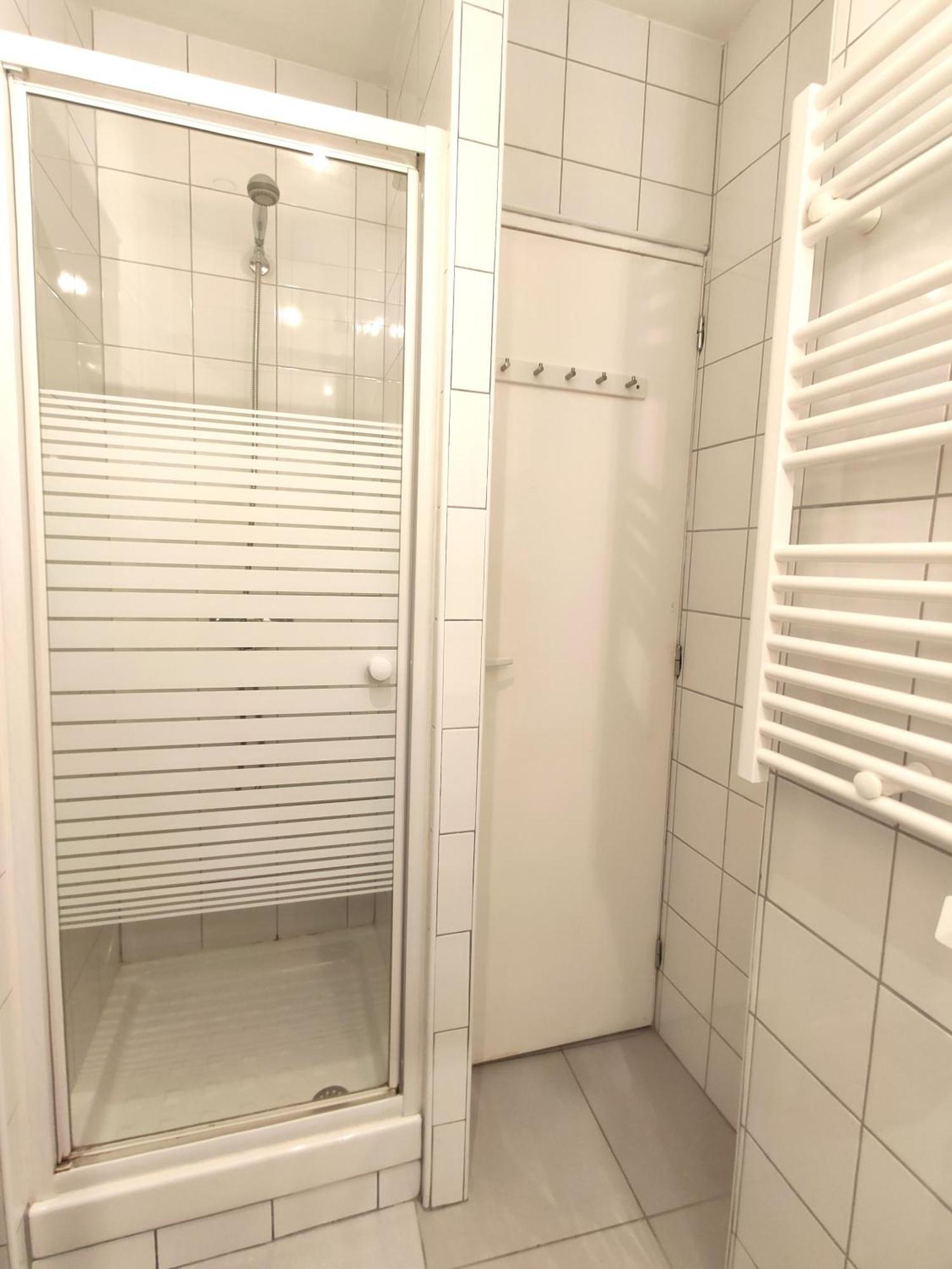 VILLA REIALA Plan-de-Cuques Marsella Habitación foto